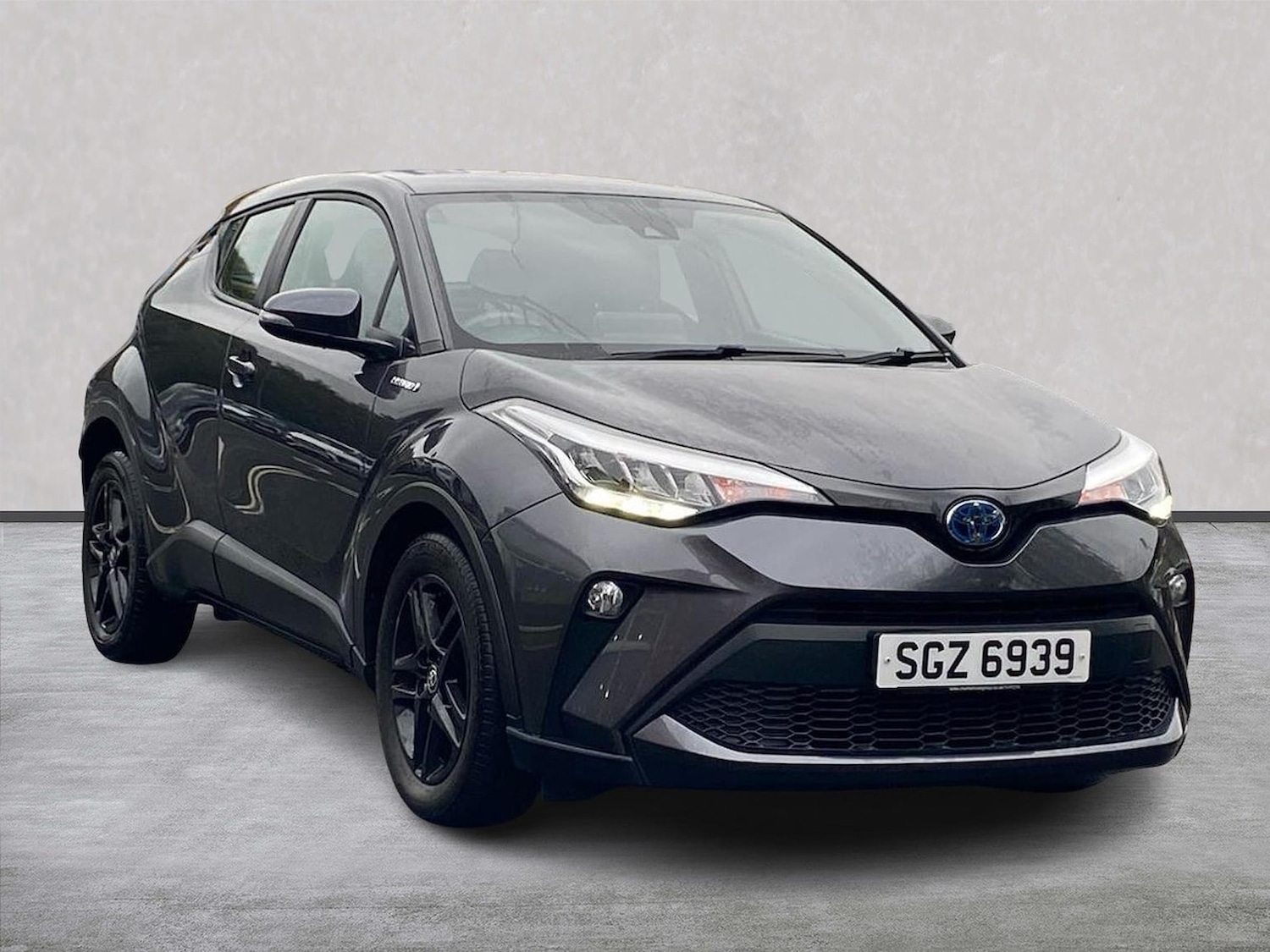 Used Toyota C-HR 2020 for sale - 76331052: Photo 1