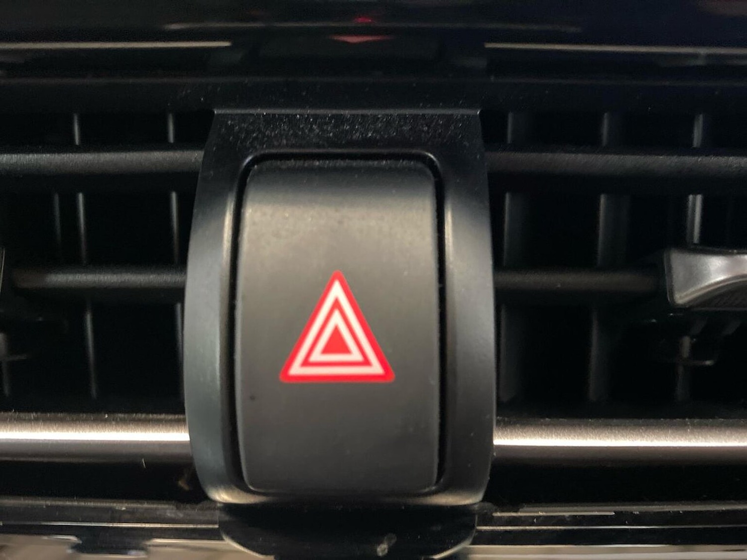 Used Toyota C-HR 2020 for sale - 76331052: Photo 22