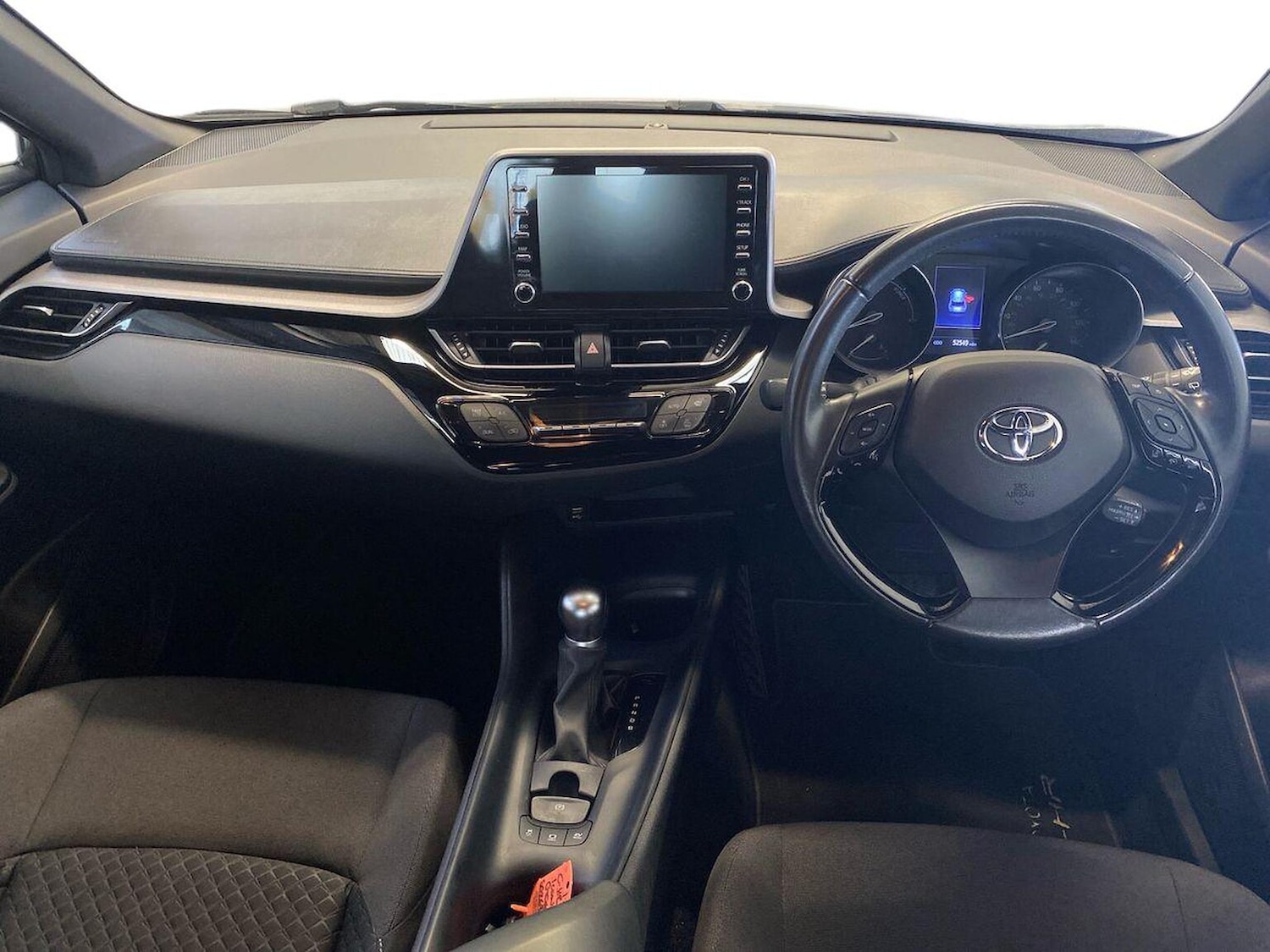 Used Toyota C-HR 2020 for sale - 76331052: Photo 8