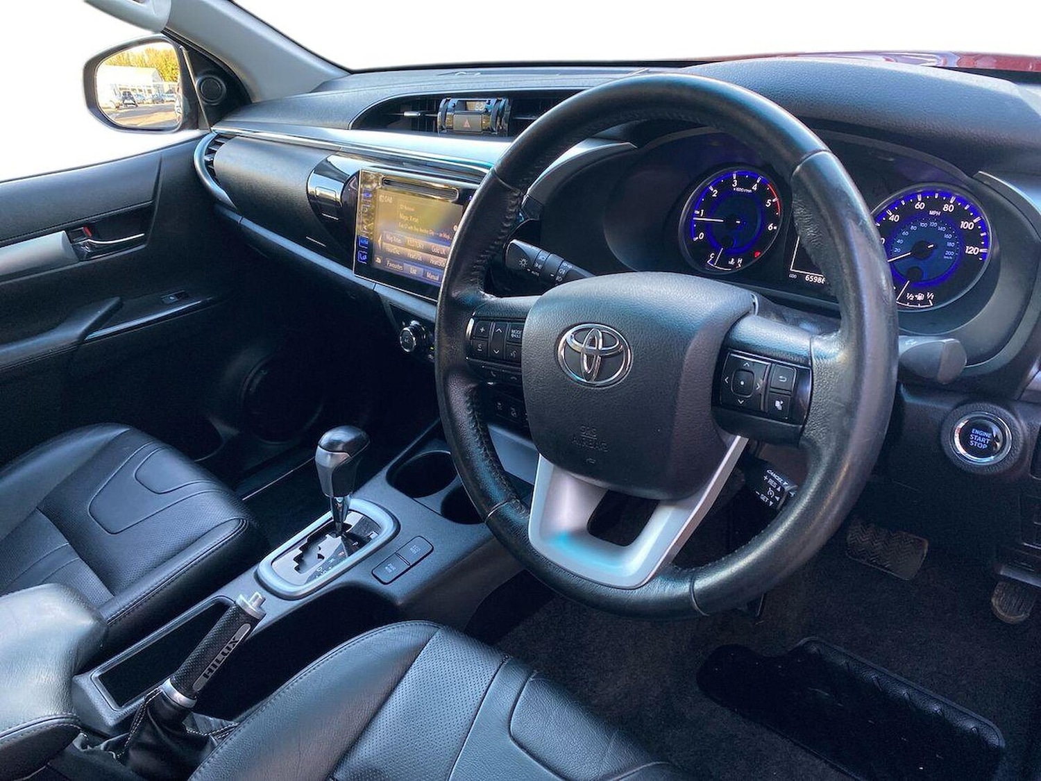 Used Toyota Hilux 2017 for sale - 76974533: Photo 15