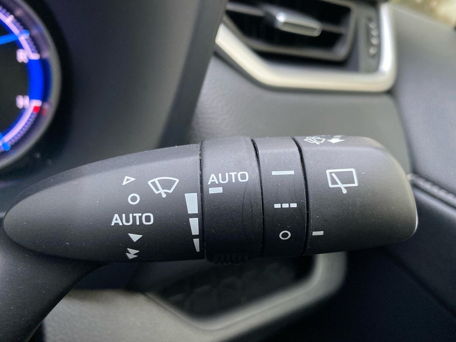 Used Toyota RAV4 2022 for sale - 76353616: Photo 26