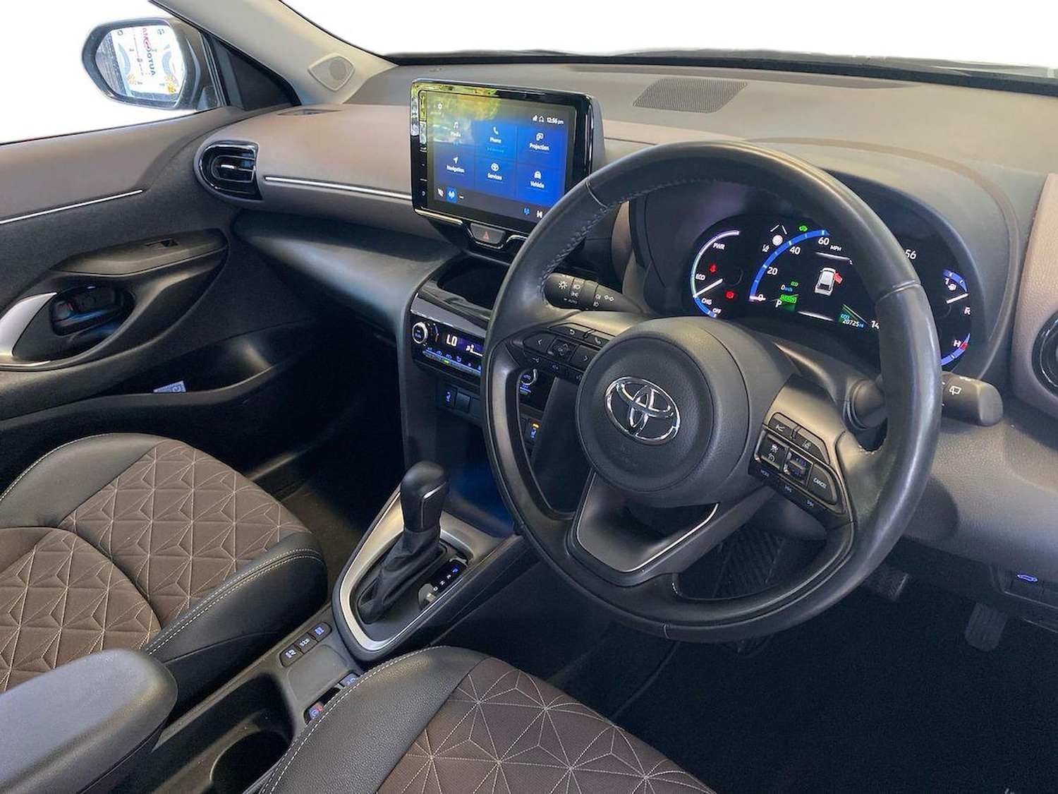 Used Toyota Yaris Cross 2022 for sale - 76346985: Photo 15
