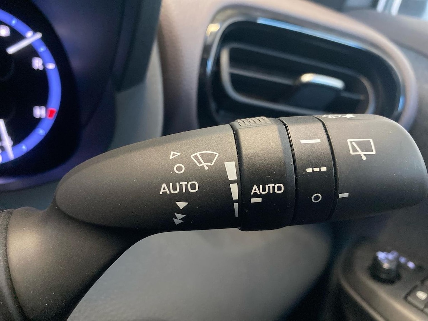 Used Toyota Yaris Cross 2022 for sale - 76346985: Photo 27