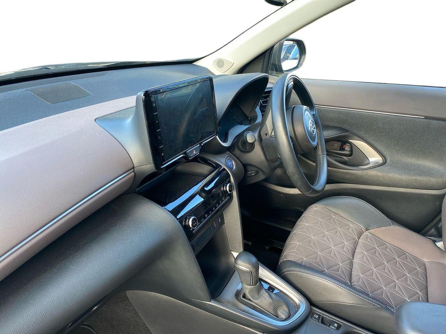 Used Toyota Yaris Cross 2022 for sale - 76346985: Photo 7