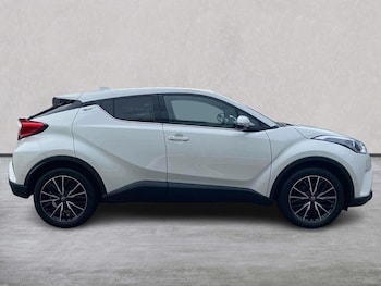 Used Toyota C-HR 2017 for sale - 75907544: Photo