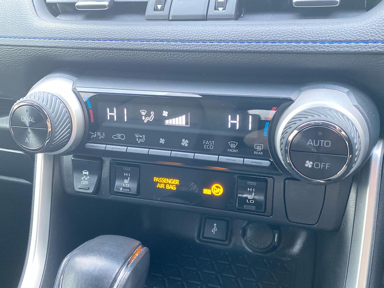 Used Toyota RAV4 2022 for sale - 77789530: Photo 12