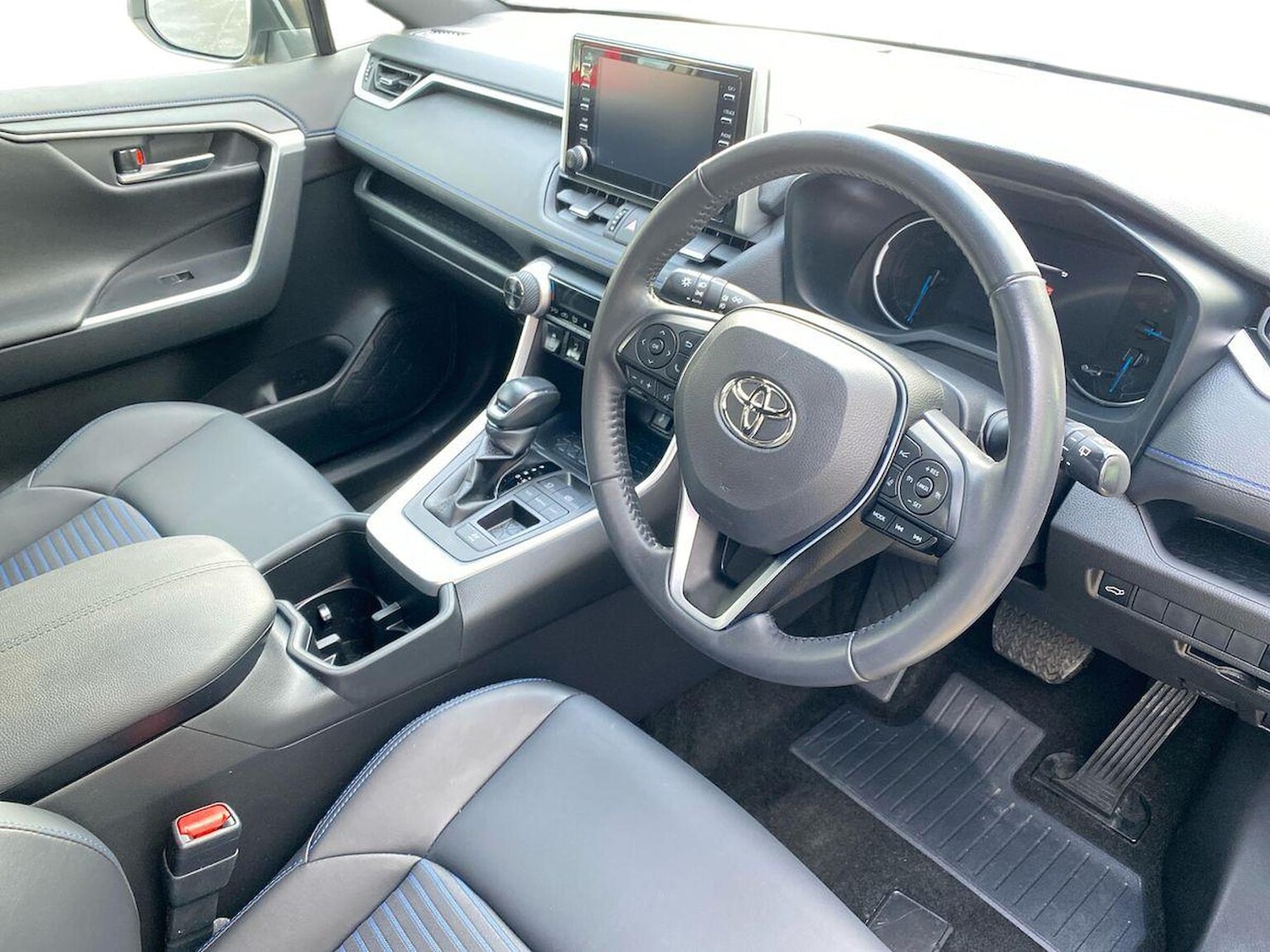 Used Toyota RAV4 2022 for sale - 77789530: Photo 15