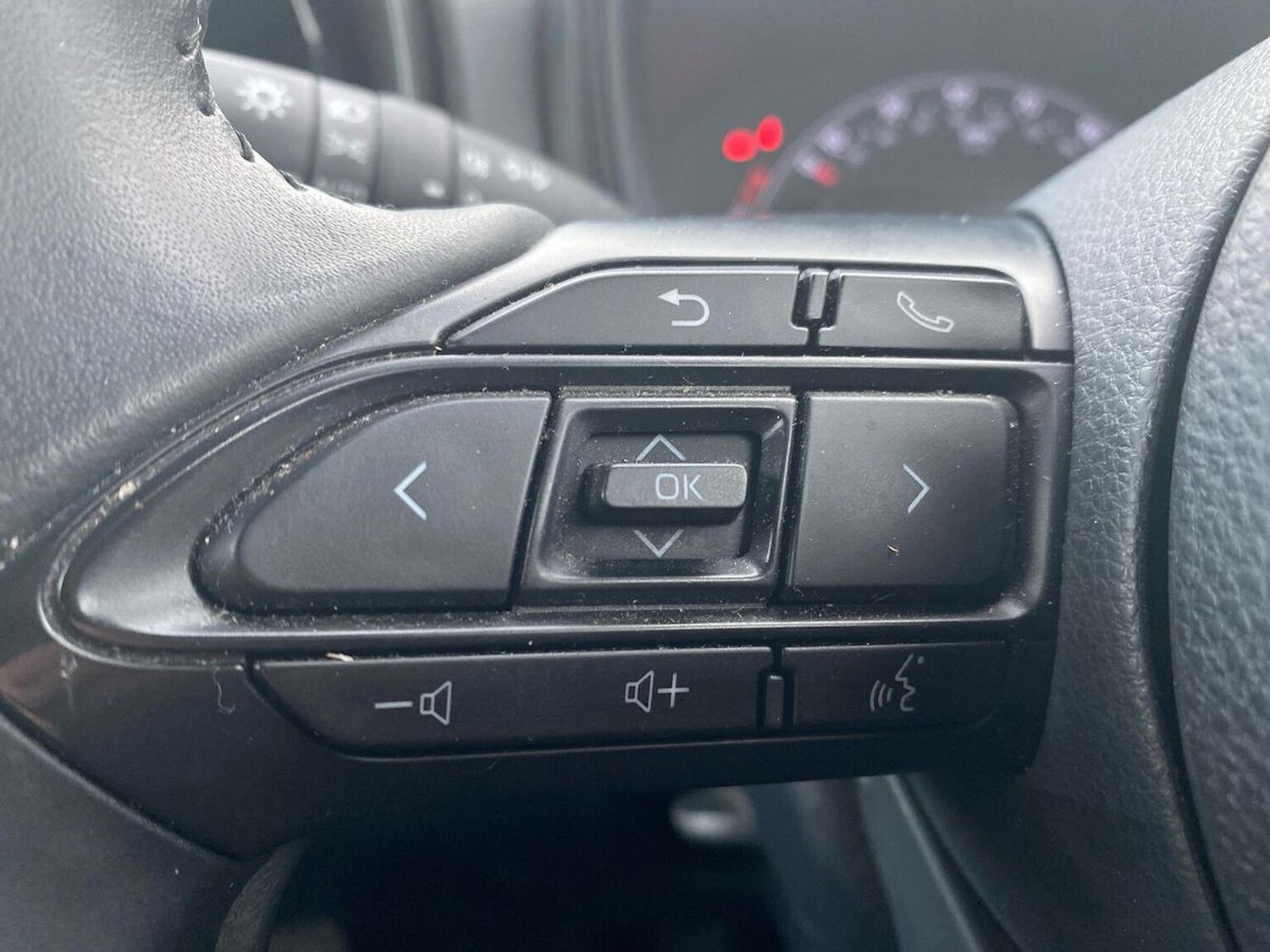 Used Toyota Aygo X 2023 for sale - 76403442: Photo 25