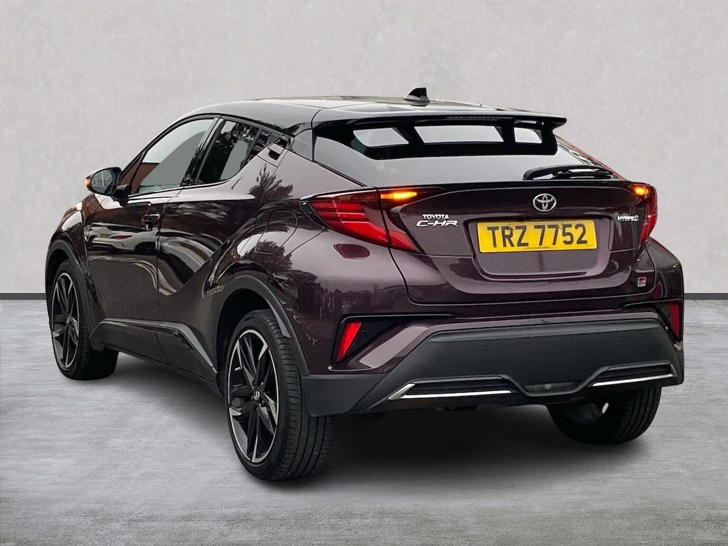 Used Toyota C-HR 2022 for sale - 76877973: Photo 2