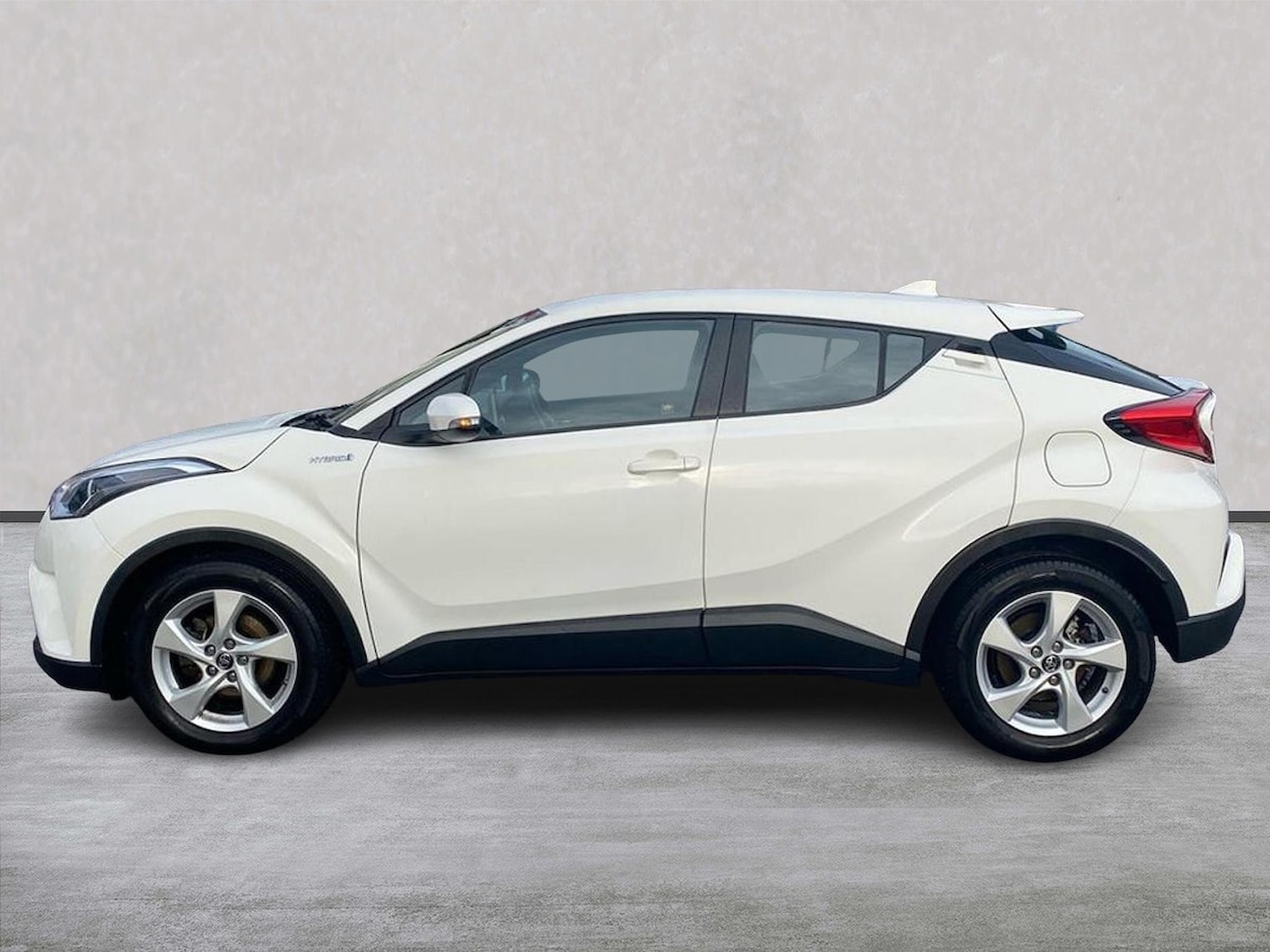 Used Toyota C-HR 2018 for sale - 76897073: Photo 19