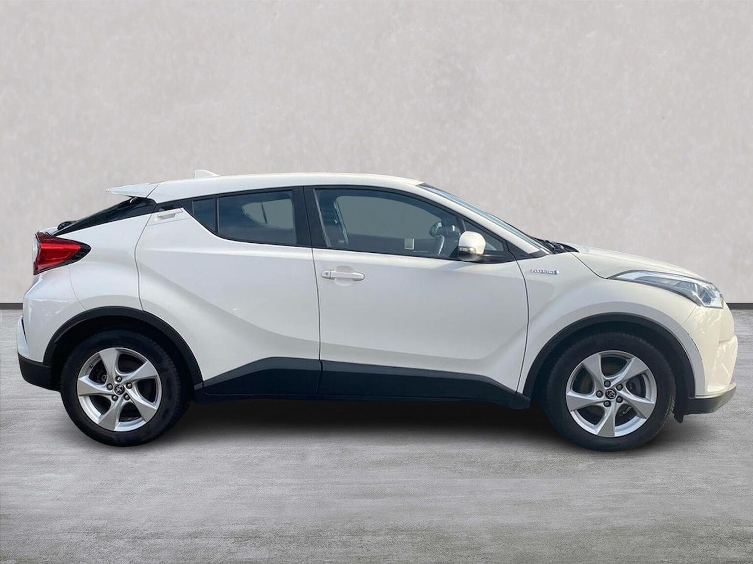 Used Toyota C-HR 2018 for sale - 76897073: Photo 3