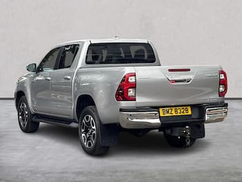 Used Toyota Hilux 2023 for sale - 79705688: Photo