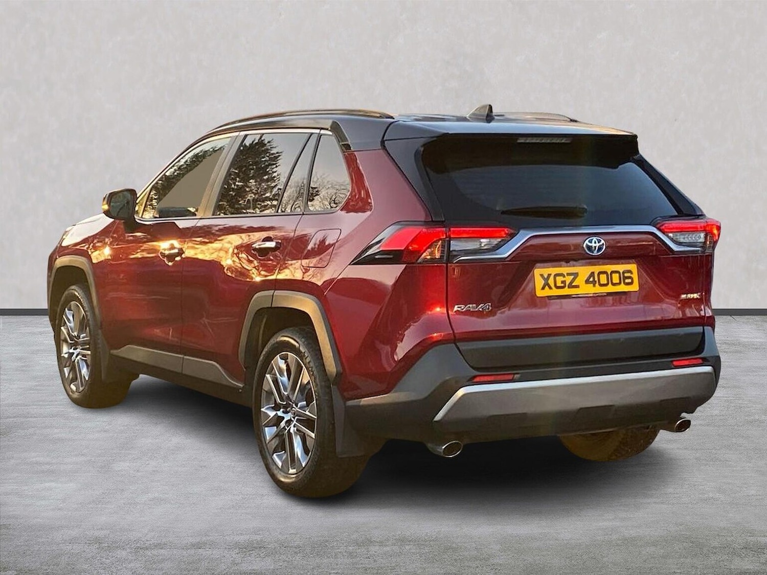 Used Toyota RAV4 2022 for sale - 76751931: Photo 2