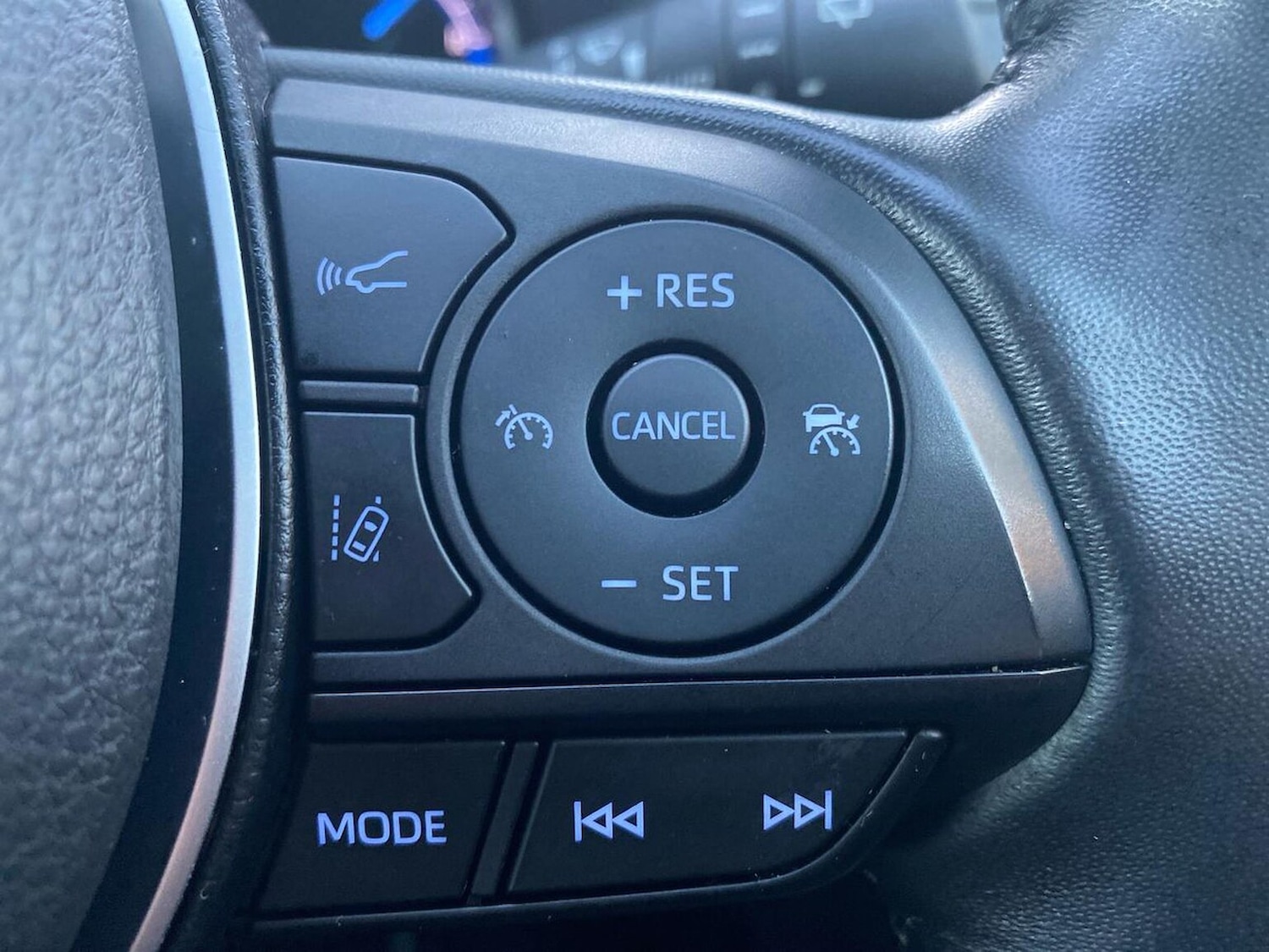 Used Toyota RAV4 2022 for sale - 76751931: Photo 25