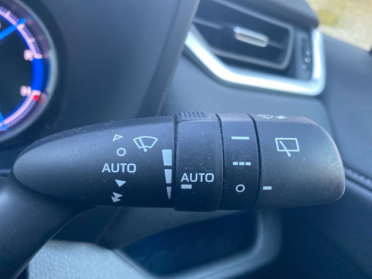 Used Toyota RAV4 2022 for sale - 76751931: Photo 27