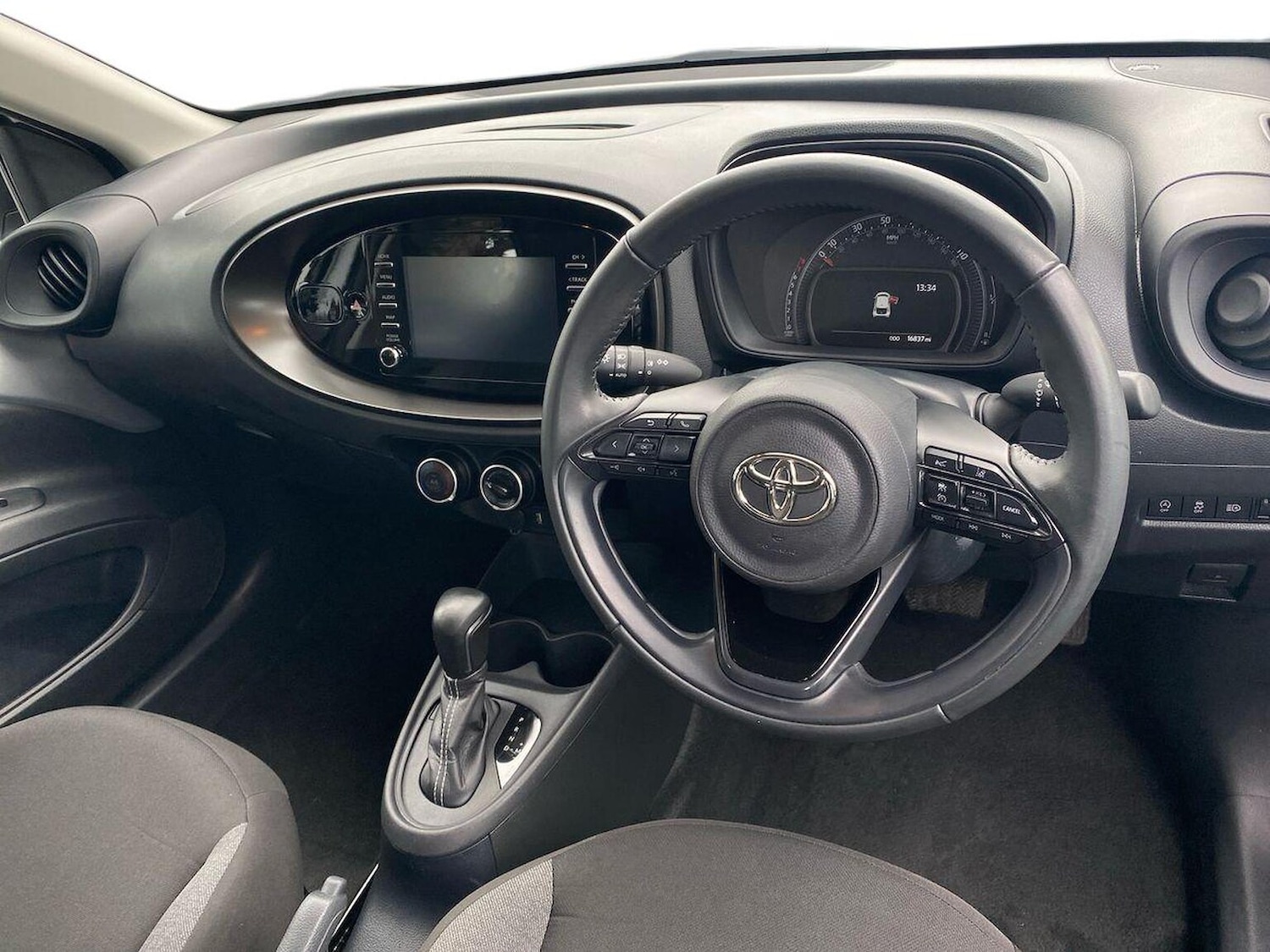 Used Toyota Aygo X 2022 for sale - 76541852: Photo 9