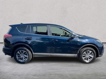Used Toyota RAV4 2017 for sale - 79470976: Photo