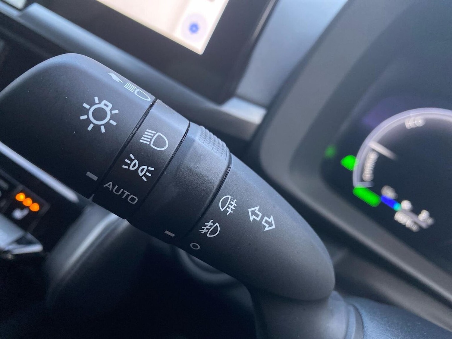 Used Toyota C-HR 2024 for sale - 77759343: Photo 28