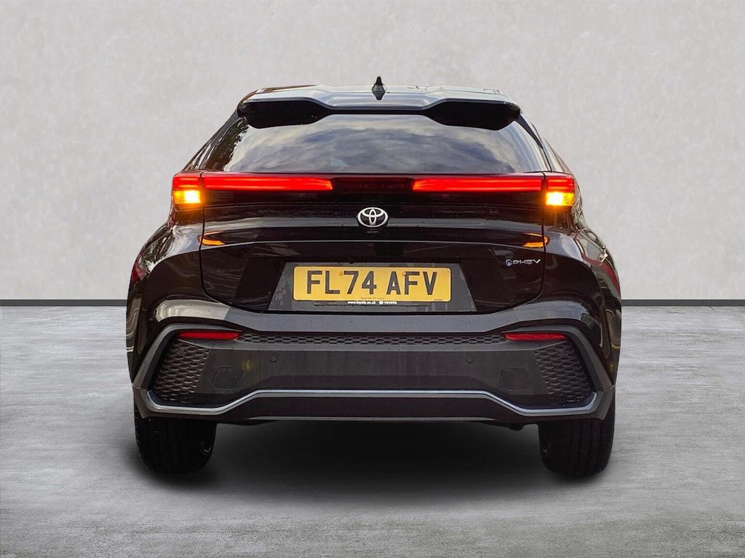 Used Toyota C-HR 2024 for sale - 77759343: Photo 4