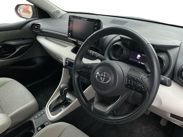 Used Toyota Yaris 2022 for sale - 76263327: Photo 15