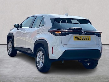 Used Toyota Yaris Cross 2022 for sale - 75490192: Photo