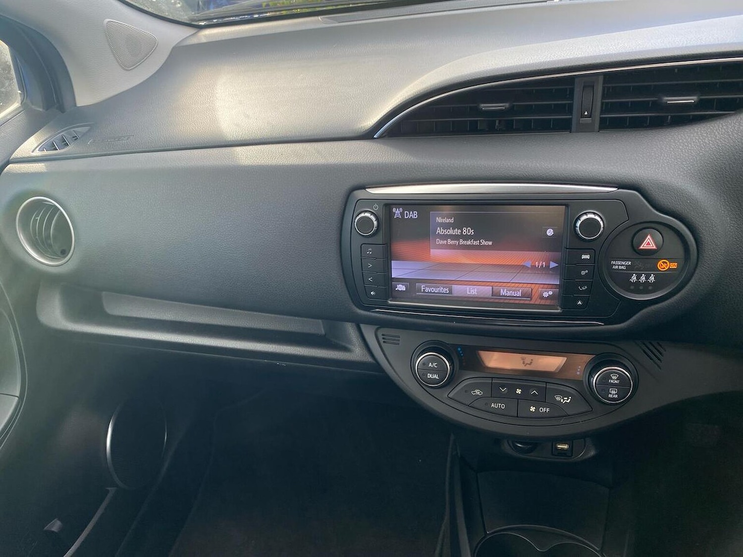 Used Toyota Yaris 2014 for sale - 76611614: Photo 13