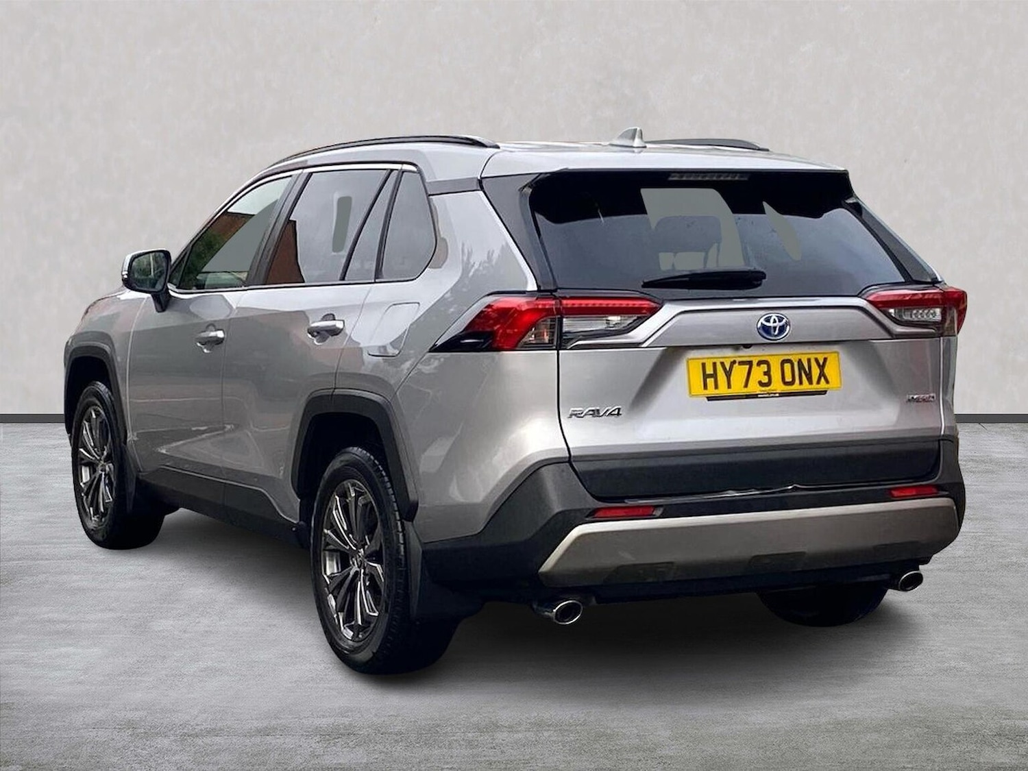 Used Toyota RAV4 2023 for sale - 76436519: Photo 2