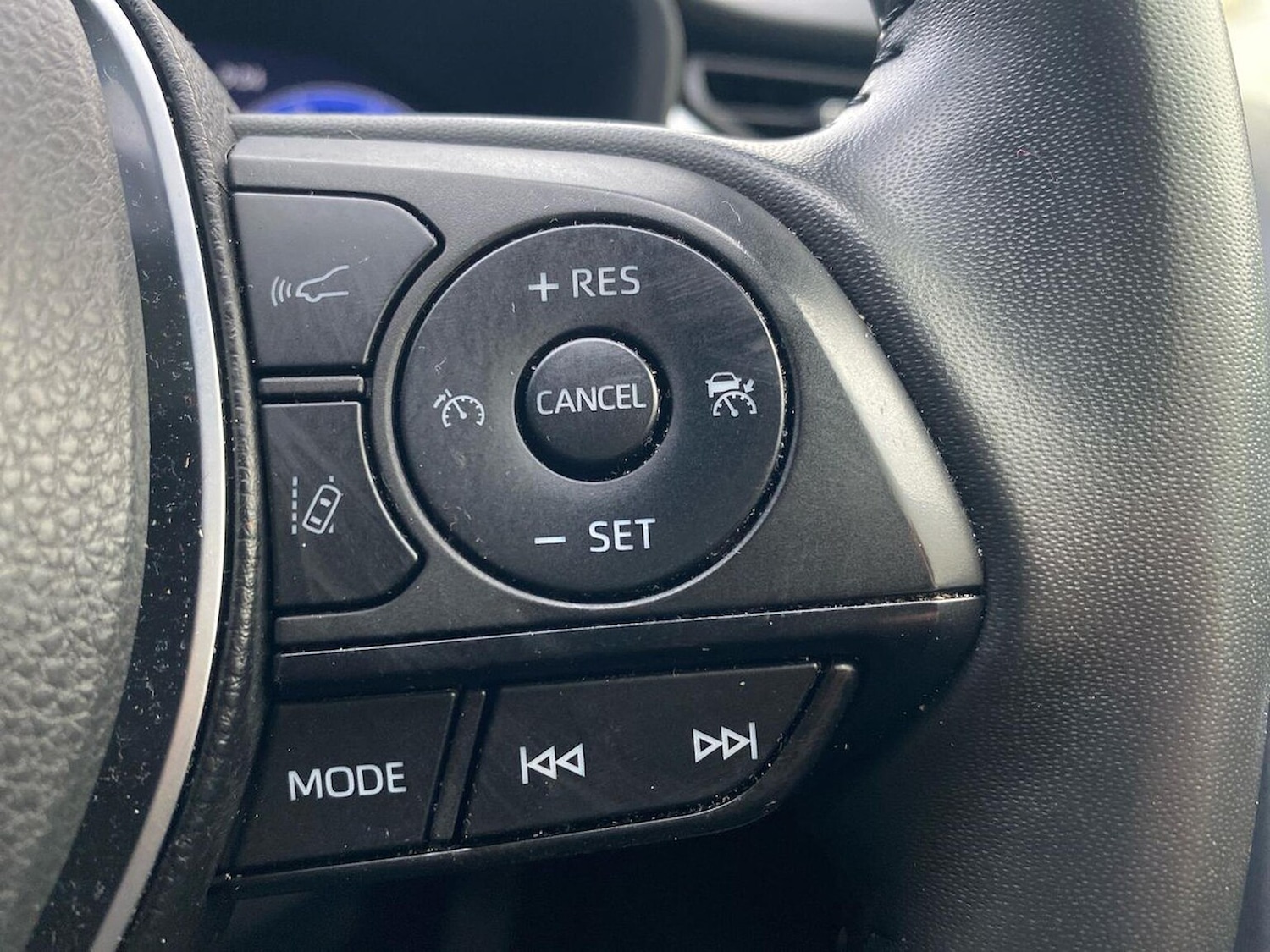 Used Toyota RAV4 2023 for sale - 76436519: Photo 25