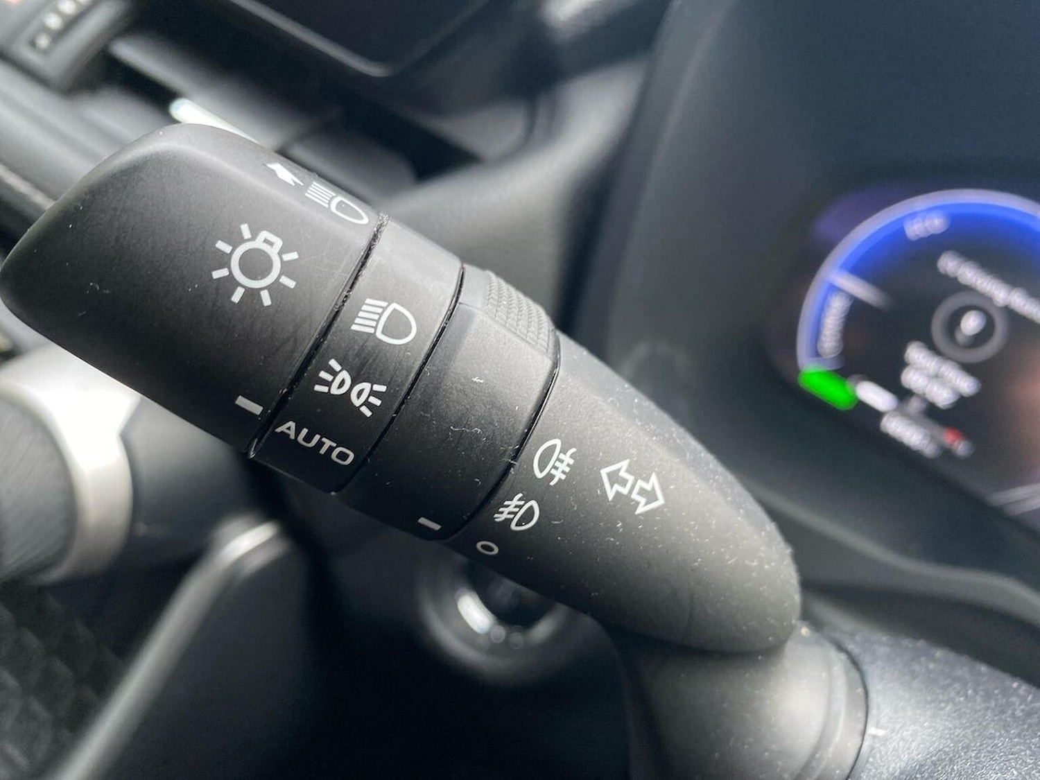 Used Toyota RAV4 2023 for sale - 76436519: Photo 28