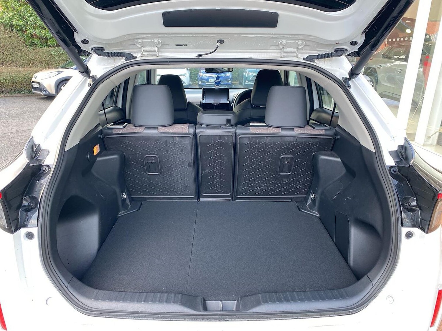 Used Toyota Yaris Cross 2023 for sale - 77896253: Photo 17