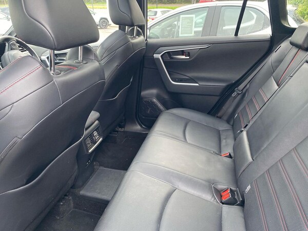 Used Toyota RAV4 2022 for sale - 76231732: Photo 16