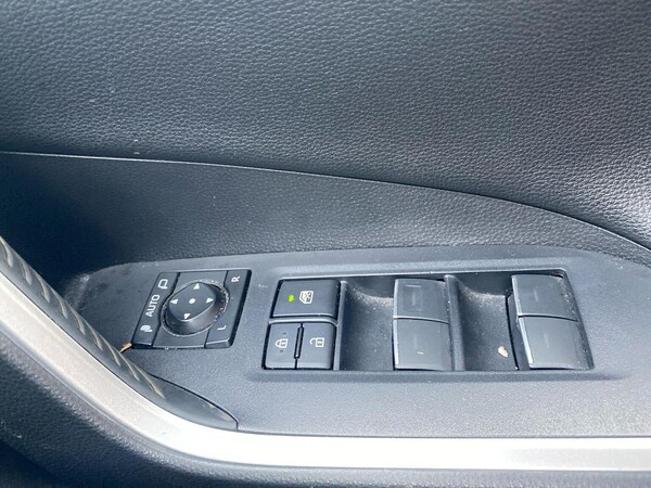 Used Toyota RAV4 2022 for sale - 76231732: Photo 21