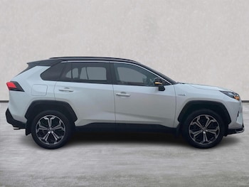 Used Toyota RAV4 2022 for sale - 76231732: Photo 3
