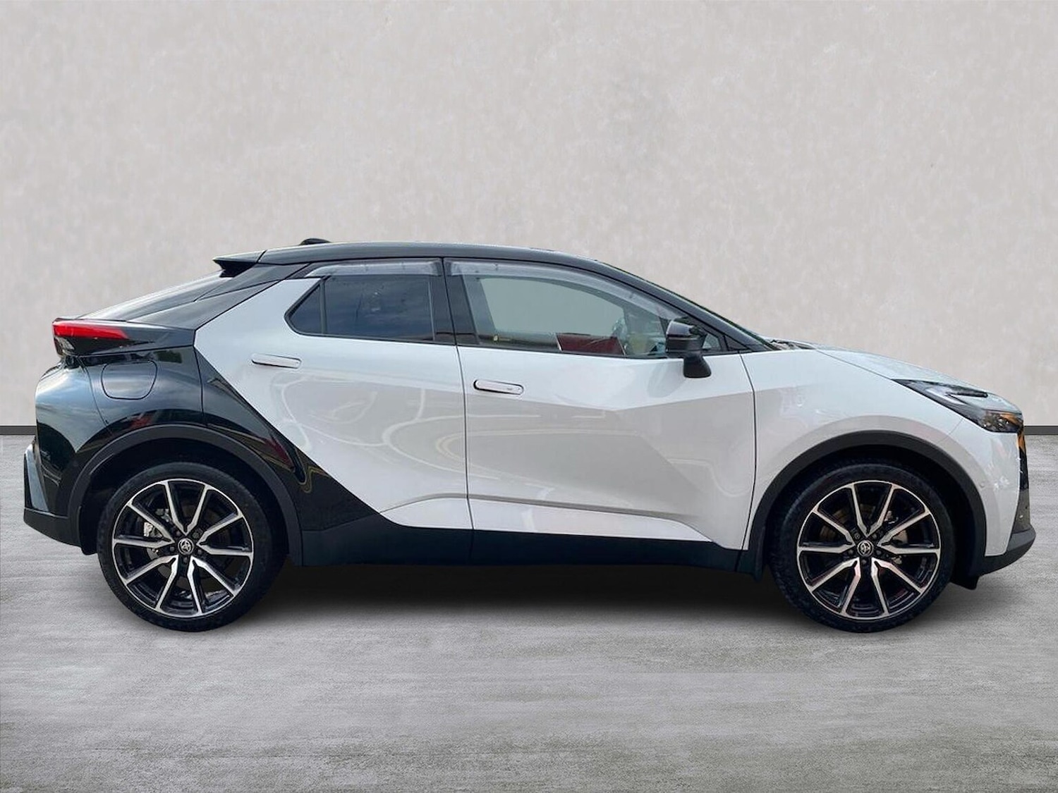 Used Toyota C-HR 2025 for sale - 77487678: Photo 3
