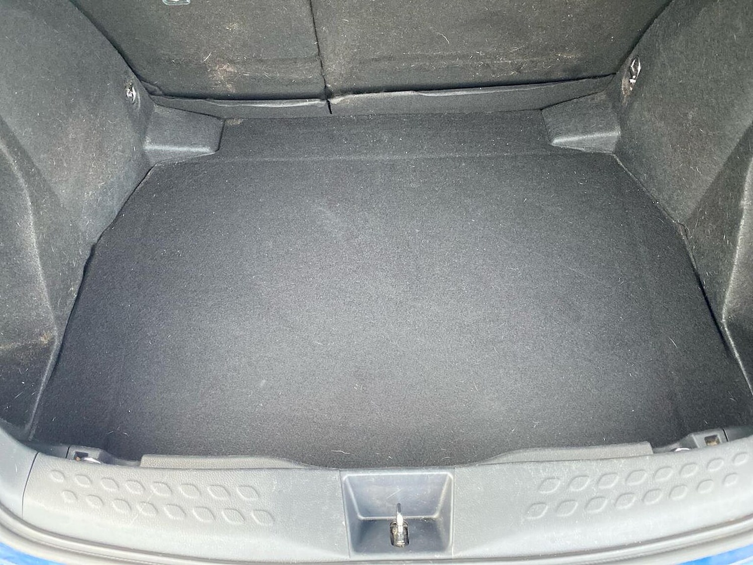 Used Toyota C-HR 2018 for sale - 76830744: Photo 17