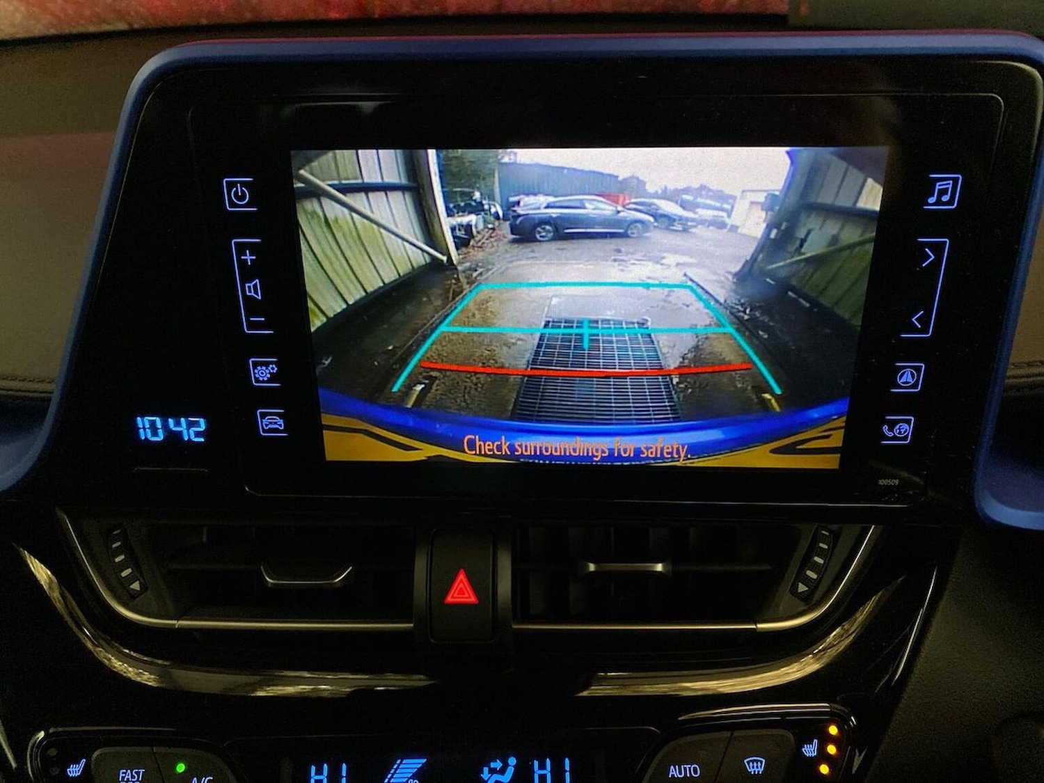 Used Toyota C-HR 2018 for sale - 76830744: Photo 23