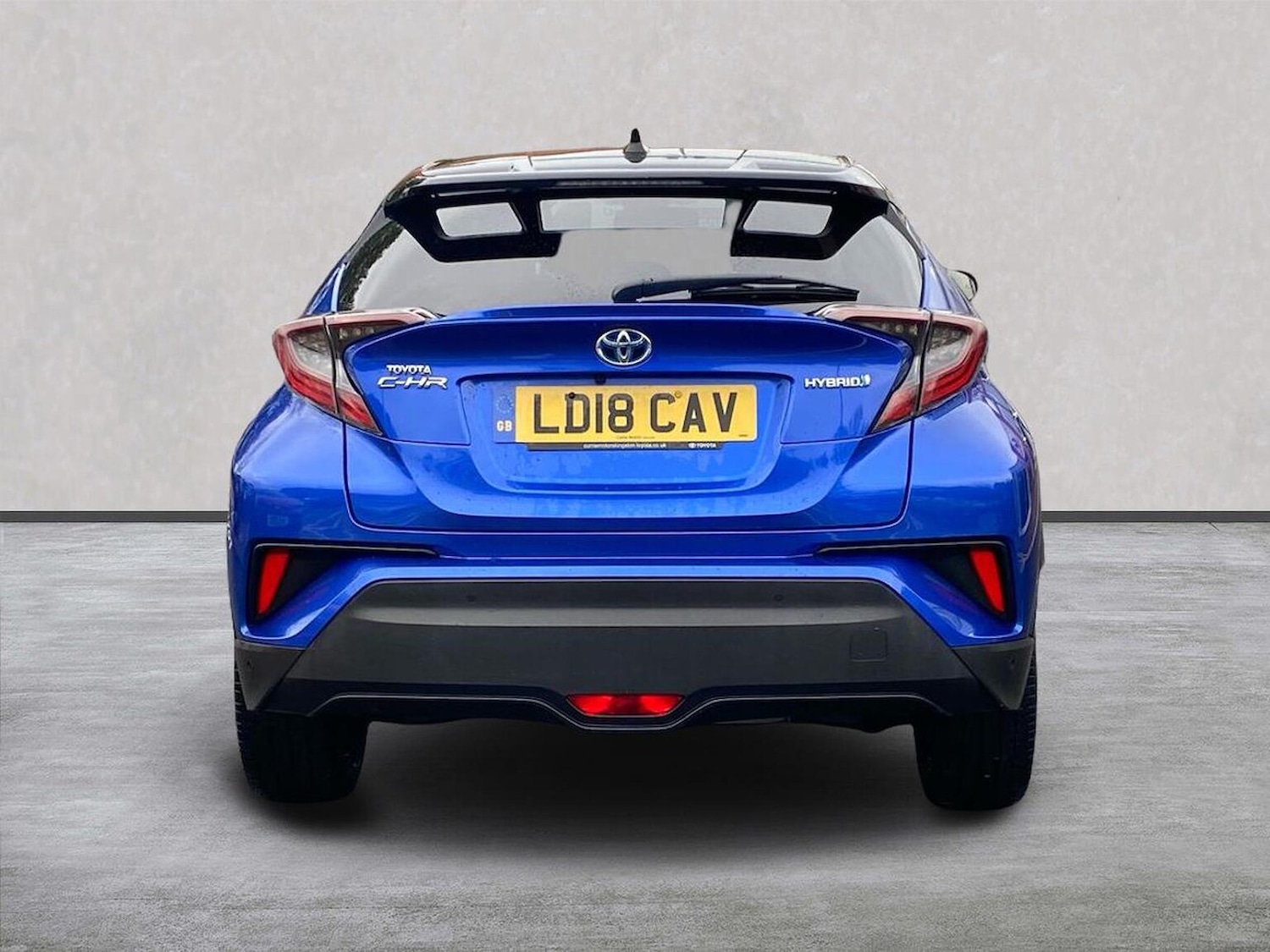 Used Toyota C-HR 2018 for sale - 76830744: Photo 4