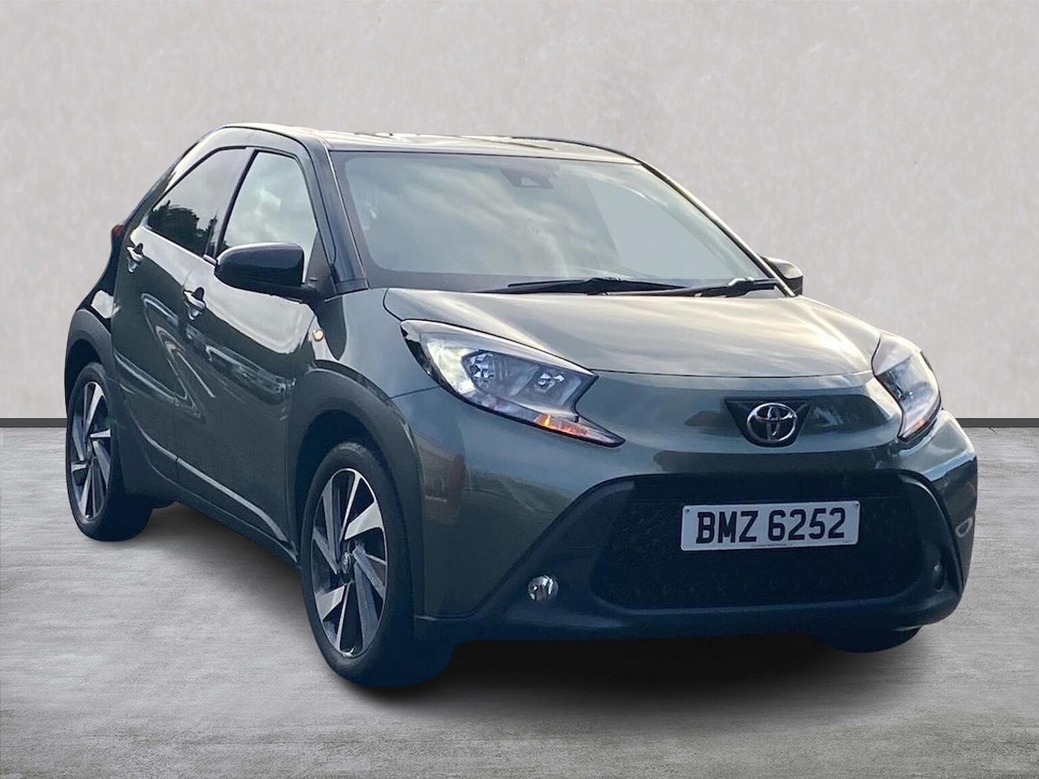 Used Toyota Aygo X 2023 for sale - 75987669: Photo 1