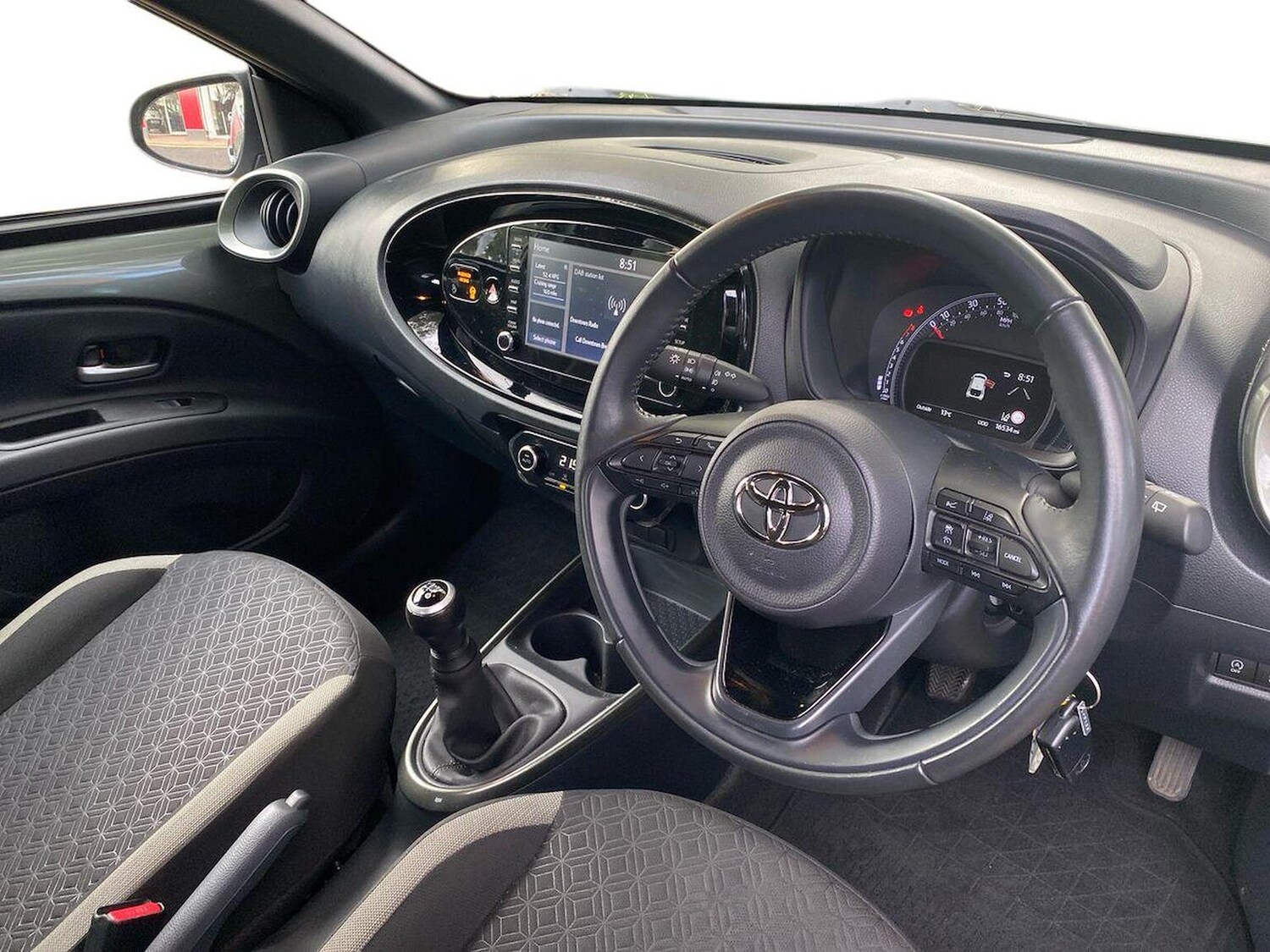 Used Toyota Aygo X 2023 for sale - 75987669: Photo 15