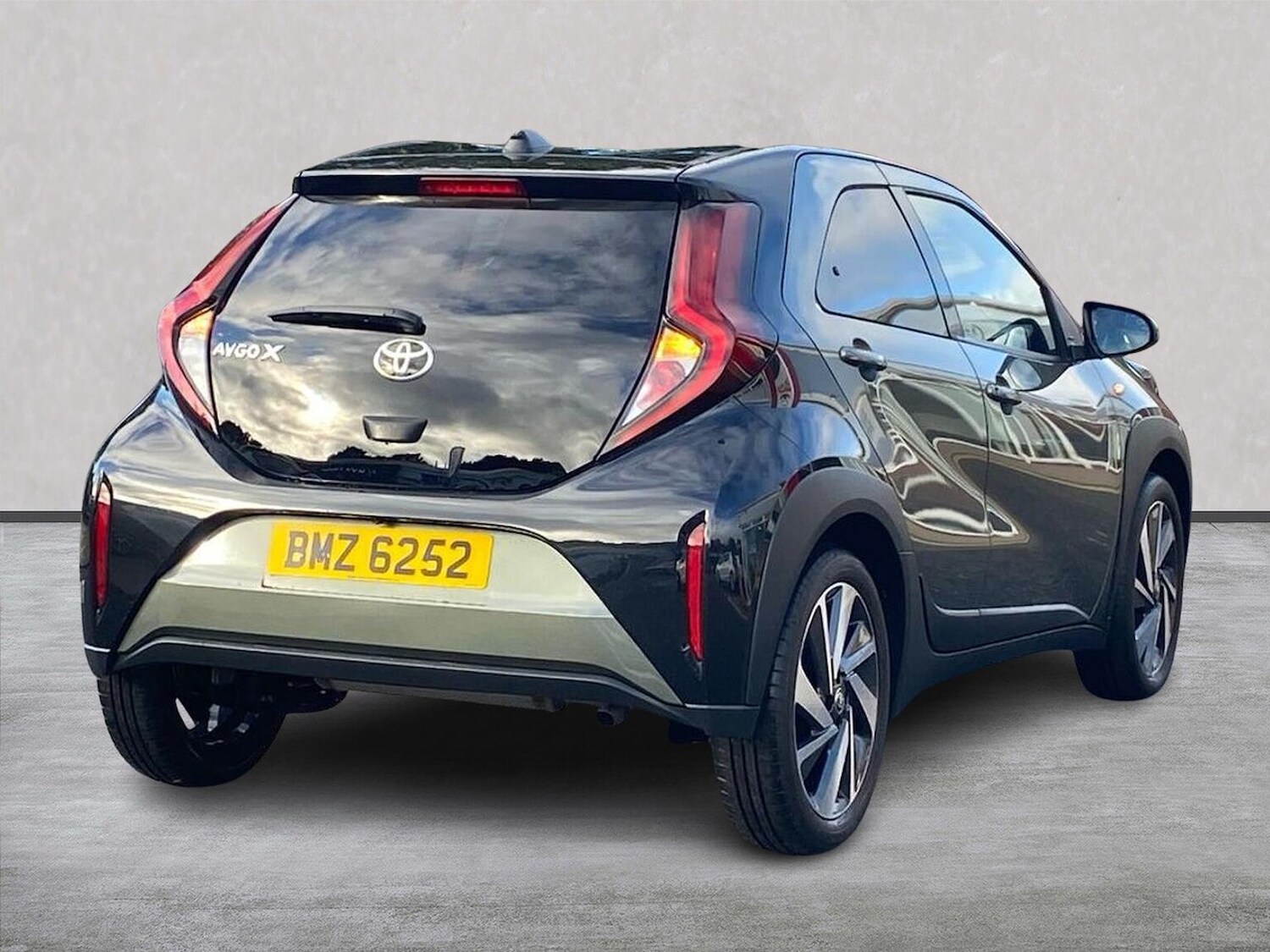 Used Toyota Aygo X 2023 for sale - 75987669: Photo 18