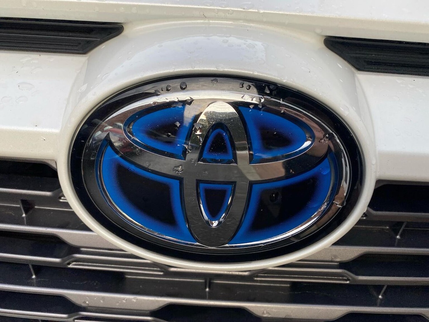 Used Toyota RAV4 2022 for sale - 76969989: Photo 28