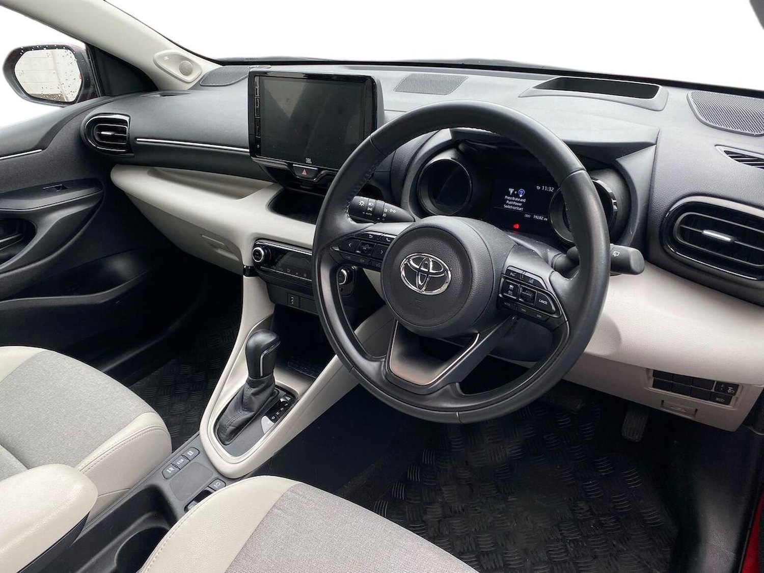 Used Toyota Yaris 2023 for sale - 76455194: Photo 15