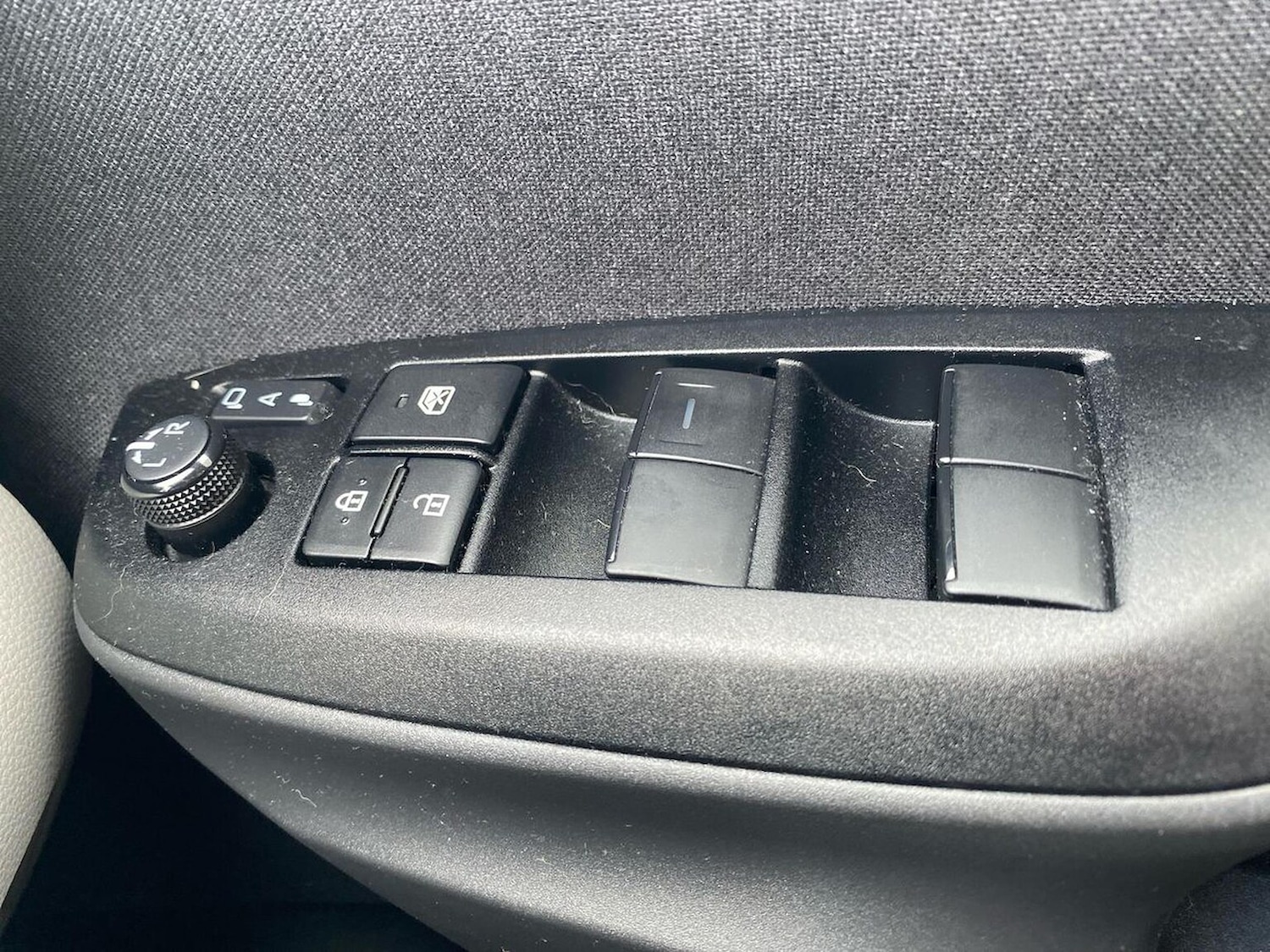 Used Toyota Yaris 2023 for sale - 76455194: Photo 21