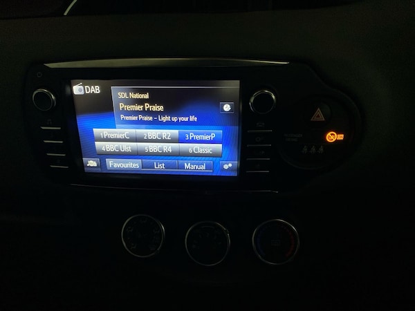 Used Toyota Yaris 2019 for sale - 76273522: Photo 11