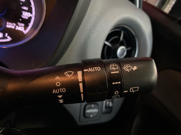 Used Toyota Yaris 2019 for sale - 76273522: Photo 26