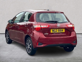 Used Toyota Yaris 2019 for sale - 76273522: Photo 2