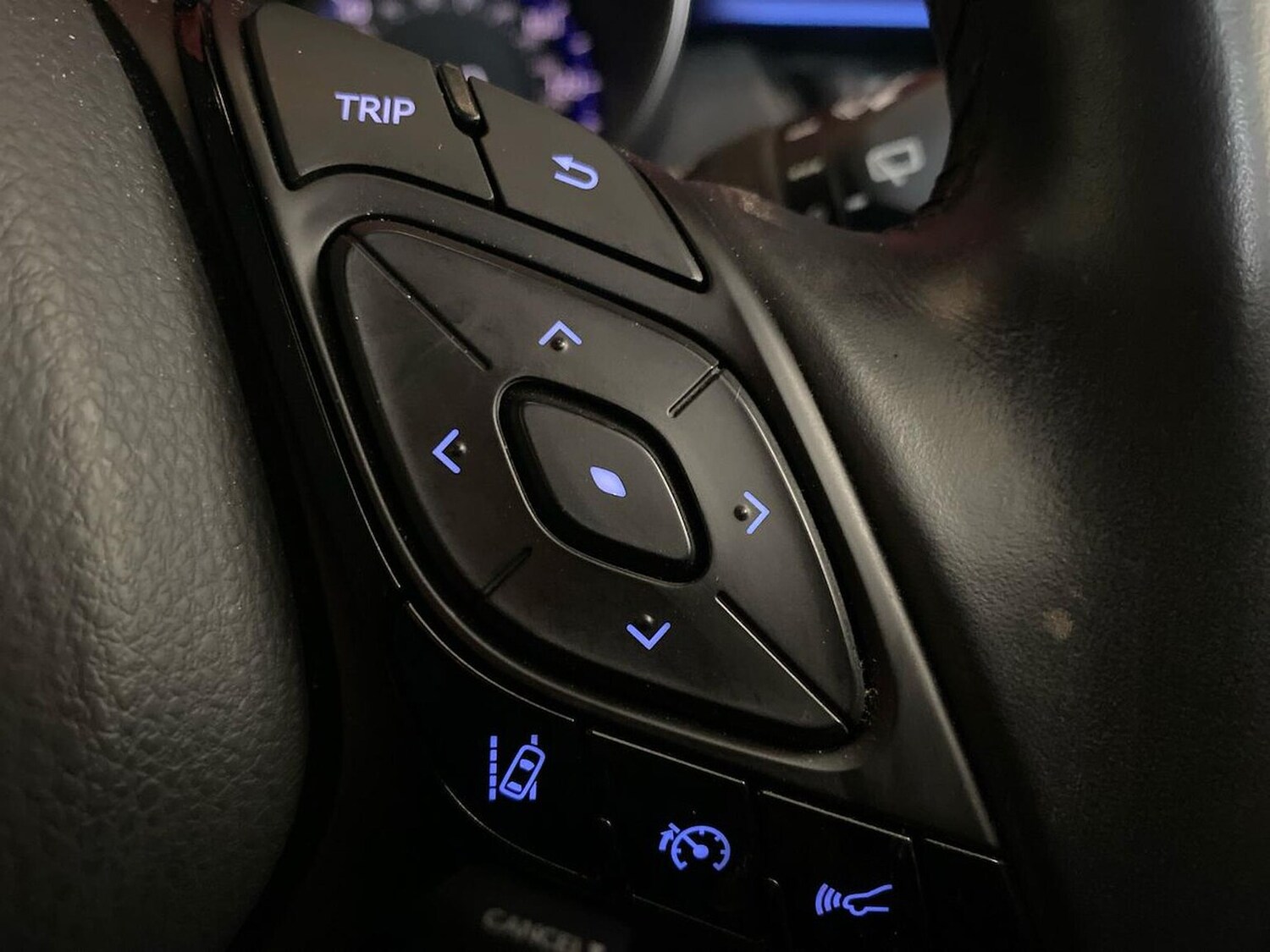 Used Toyota C-HR 2018 for sale - 76951157: Photo 26