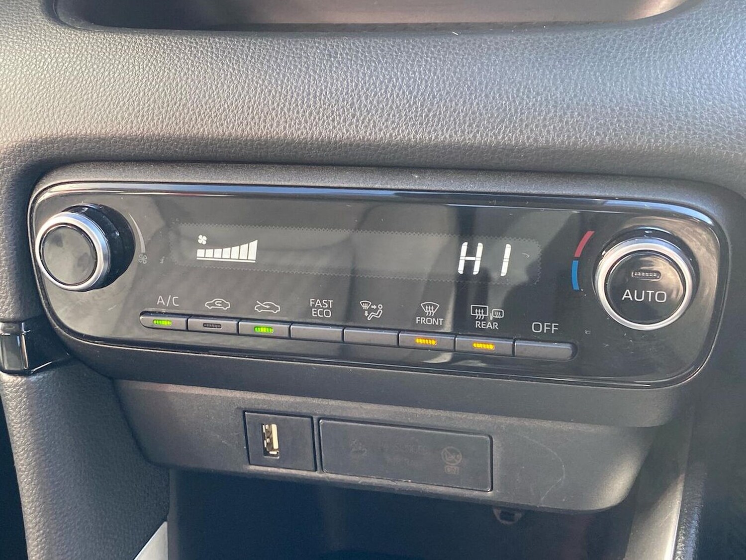 Used Toyota Yaris 2021 for sale - 78211118: Photo 14