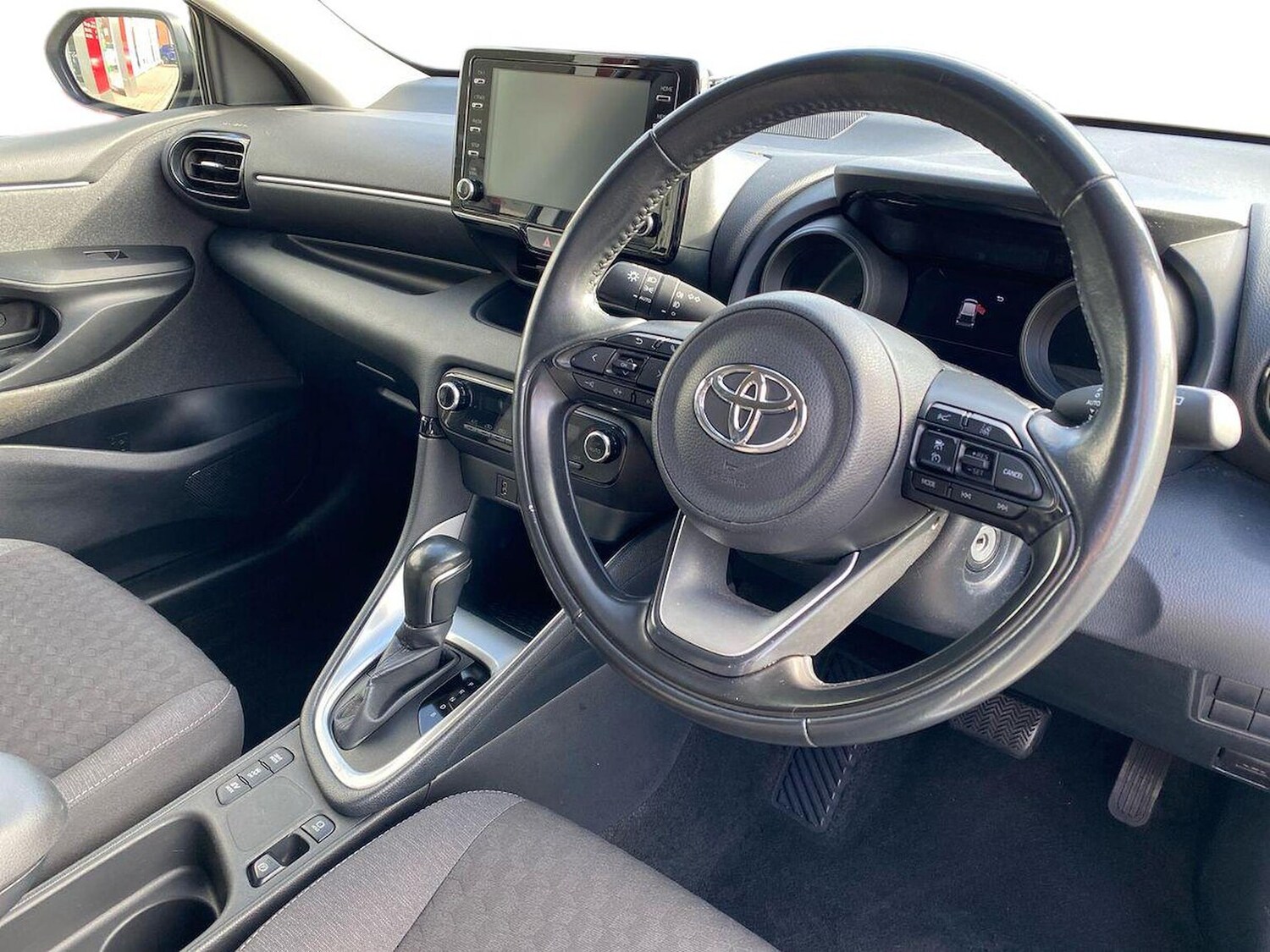 Used Toyota Yaris 2021 for sale - 78211118: Photo 17