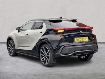 Used Toyota C-HR 2024 for sale - 75490177: Photo